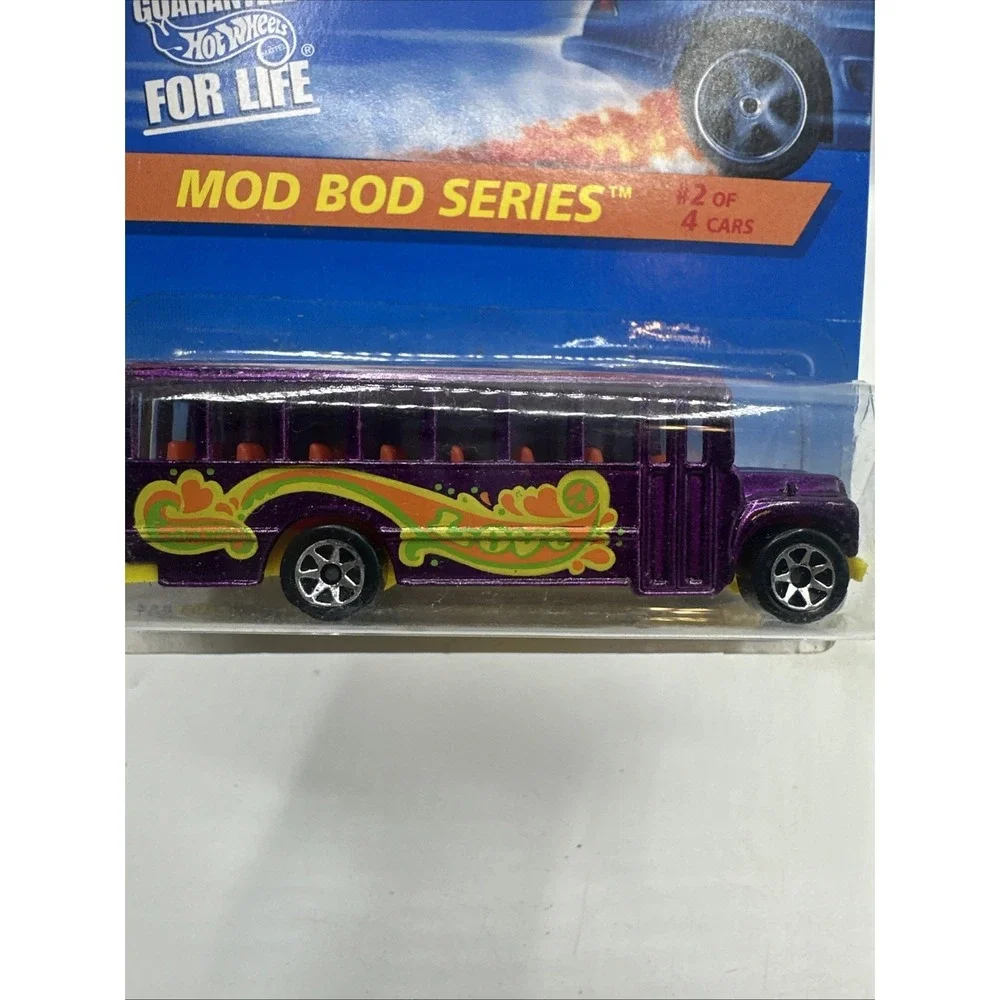 Hot Wheels Lot Of 2 Mod Bod Series 2/4 SCHOOL BUS and 3/4 Range River